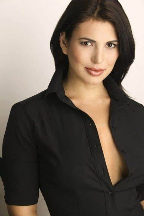 Andrea Leon