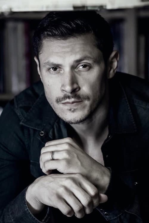 Alex Meraz